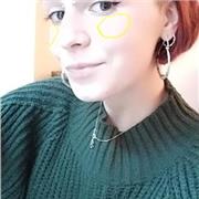 Ho finito a giugno il liceo artistico ma ho frequentato il linguistico per tre anni con buoni voti riguardanti le materie di indirizzo